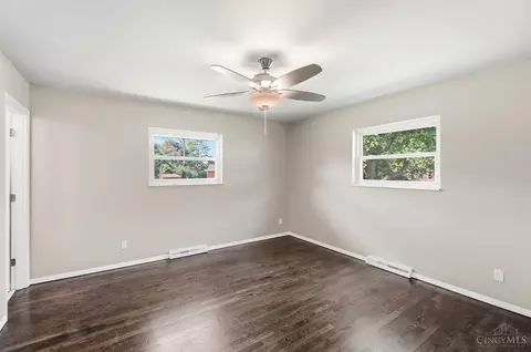 Bedroom - 8929 Cavalier Dr, Cincinnati, OH 45231 photo 2 of 6