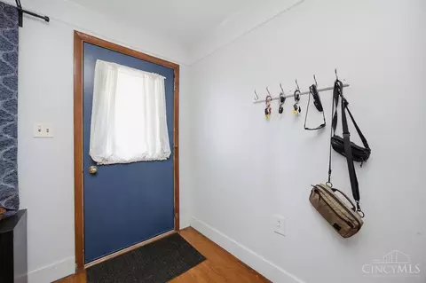 Entry Way - 4576 Hunt Rd, Blue Ash, OH 45242 photo 1 of 2