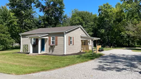 2592 Bethel Maple Rd, Bethel, OH 45106