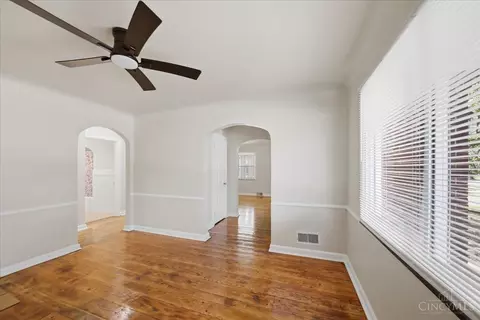 Living - 7300 Brookcrest Dr, Cincinnati, OH 45237 photo 5 of 5