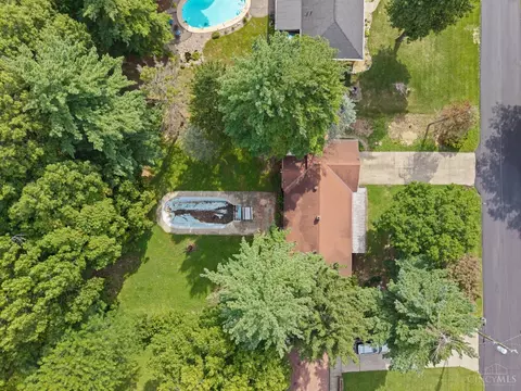 View/Area - 812 Diane Dr, Cincinnati, OH 45245 photo 1 of 1