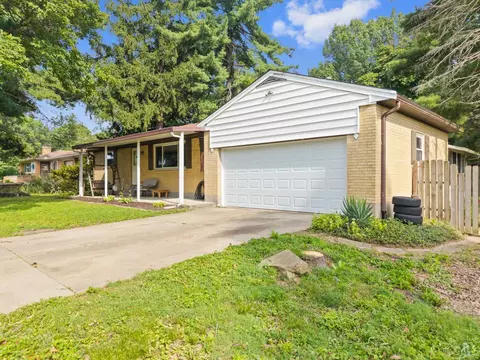 Exterior - 812 Diane Dr, Cincinnati, OH 45245 photo 4 of 10
