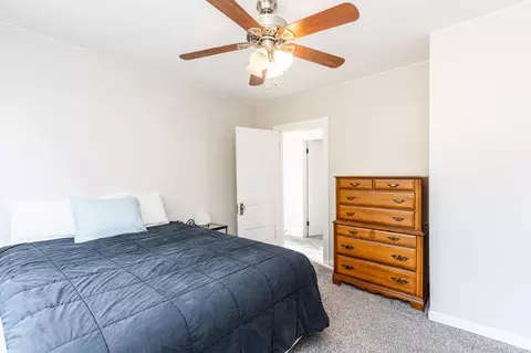 Bedroom - 717 Hand Ave, Cincinnati, OH 45232 photo 3 of 3
