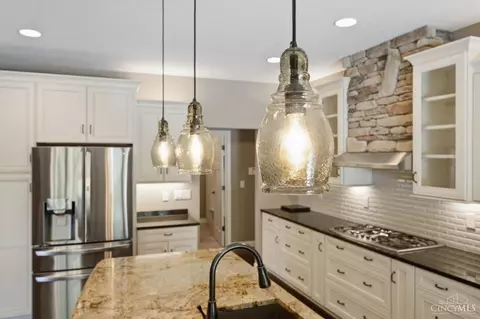 Kitchen - 809 Morgan Dr, Monroe, OH 45050 photo 1 of 8