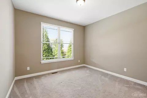 Bedroom - 809 Morgan Dr, Monroe, OH 45050 photo 10 of 11