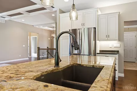 Kitchen - 809 Morgan Dr, Monroe, OH 45050 photo 4 of 8