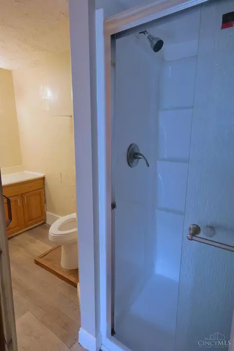 Bath - 2968 Sidney Ave, Cincinnati, OH 45225 photo 1 of 1