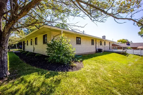 Exterior - 5195 Deeridge Ln, Cincinnati, OH 45247 photo 5 of 8