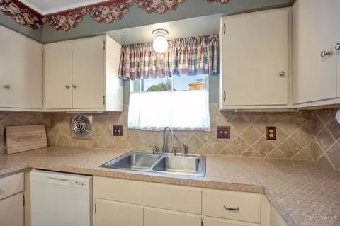 Kitchen - 5195 Deeridge Ln, Cincinnati, OH 45247 photo 3 of 3