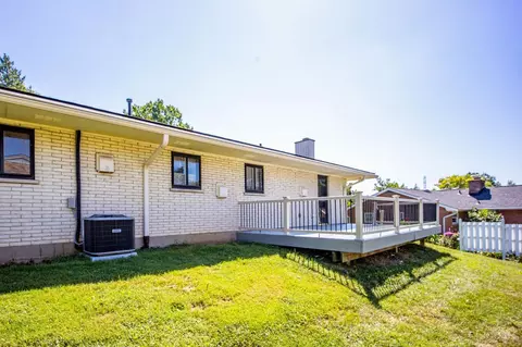 Exterior - 5195 Deeridge Ln, Cincinnati, OH 45247 photo 6 of 8