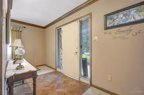 Entry Way - 5195 Deeridge Ln, Cincinnati, OH 45247 photo 1 of 2