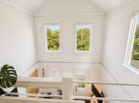 Entry Way - 4173 Dane Ave, Cincinnati, OH 45223 photo 2 of 2