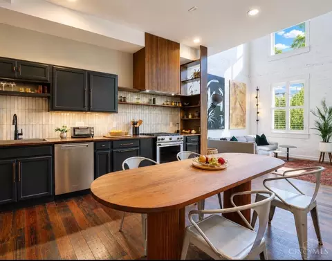 Kitchen - 4173 Dane Ave, Cincinnati, OH 45223 photo 5 of 10