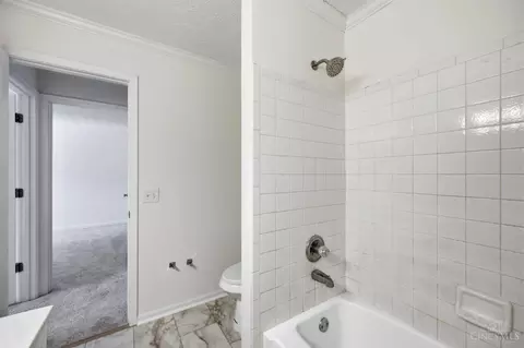 Bath - 9737 Troon Ct, Blue Ash, OH 45241 photo 5 of 6