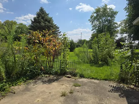 Exterior - 619 Wilfert Dr, Cincinnati, OH 45245 photo 4 of 7