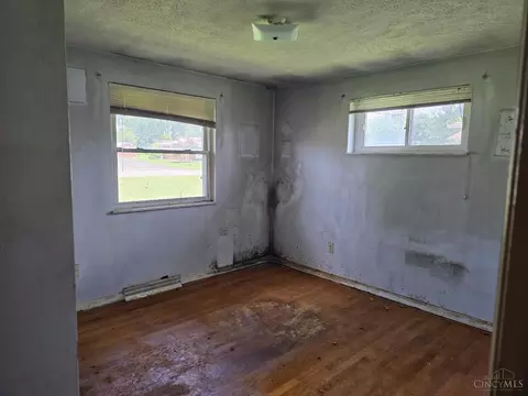 Bedroom - 619 Wilfert Dr, Cincinnati, OH 45245 photo 2 of 3