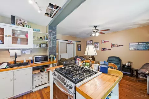 Kitchen - 408 Ada St, Cincinnati, OH 45219 photo 3 of 4