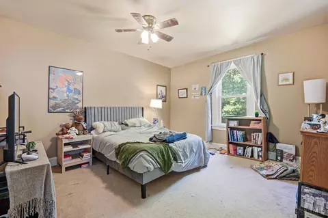Bedroom - 408 Ada St, Cincinnati, OH 45219 photo 7 of 10