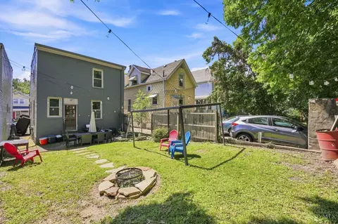 Exterior - 408 Ada St, Cincinnati, OH 45219 photo 4 of 6