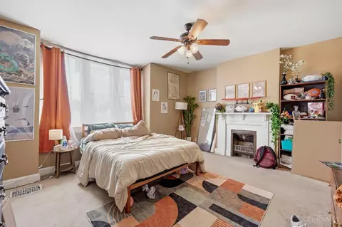 Bedroom - 408 Ada St, Cincinnati, OH 45219 photo 4 of 10