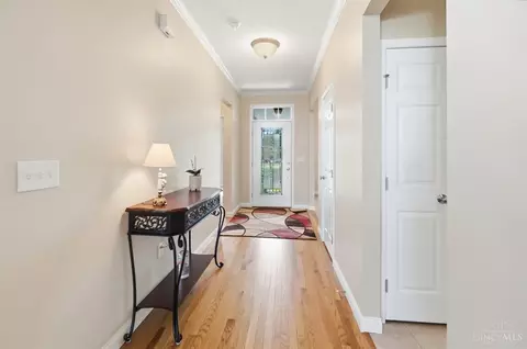 Entry Way - 655 Hyacinth Rd, Cincinnati, OH 45245 photo 2 of 6