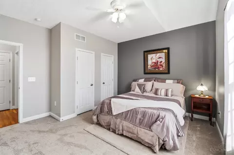 Bedroom - 655 Hyacinth Rd, Cincinnati, OH 45245 photo 5 of 8