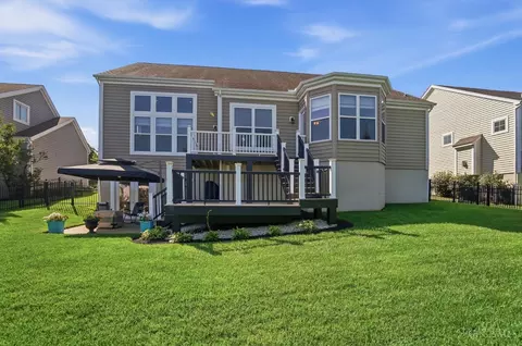 Exterior - 655 Hyacinth Rd, Cincinnati, OH 45245 photo 16 of 18