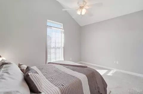 Bedroom - 655 Hyacinth Rd, Cincinnati, OH 45245 photo 6 of 8