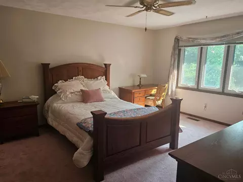 Bedroom - 619 Shultz Dr, Hamilton, OH 45013 photo 3 of 3