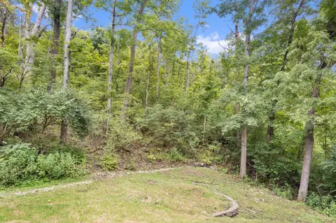 Exterior - 7275 Demar Rd, Cincinnati, OH 45243 photo 8 of 9