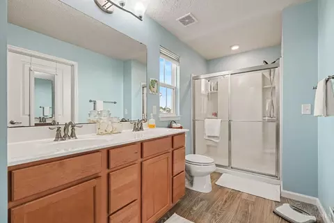 Bath - 9628 Averi Ct, Harrison, OH 45030 photo 1 of 2