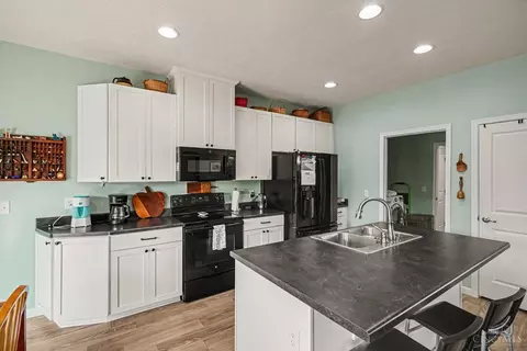 Kitchen - 9628 Averi Ct, Harrison, OH 45030 photo 2 of 3