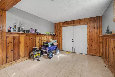 Entry Way - 3357 Number Nine Rd, Blanchester, OH 45107 photo 3 of 3