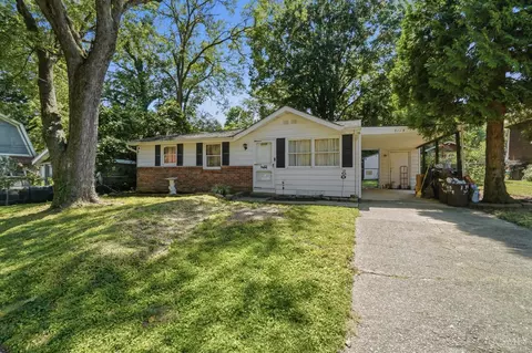 Exterior - 3115 Urwiler Ave, Cincinnati, OH 45211 photo 2 of 8