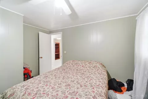 Bedroom - 3115 Urwiler Ave, Cincinnati, OH 45211 photo 2 of 4