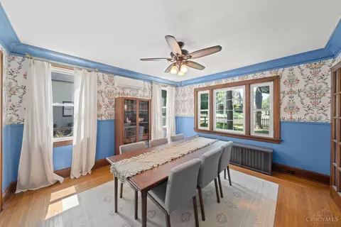Dining - 6348 Hamilton Ave, Cincinnati, OH 45224 photo 2 of 3