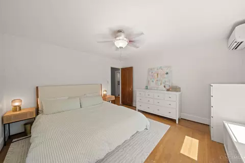 Bedroom - 6348 Hamilton Ave, Cincinnati, OH 45224 photo 2 of 4