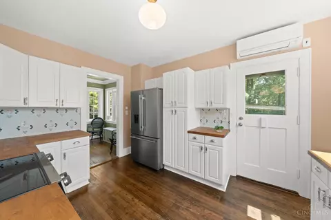 Kitchen - 6348 Hamilton Ave, Cincinnati, OH 45224 photo 5 of 5