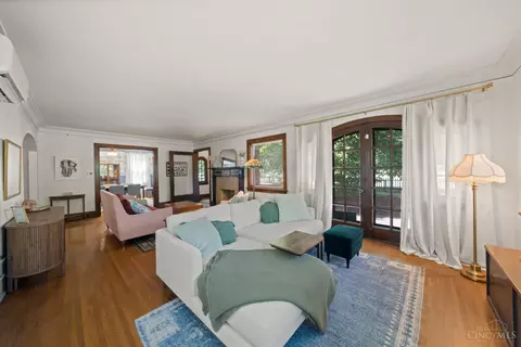 Living - 6348 Hamilton Ave, Cincinnati, OH 45224 photo 4 of 5