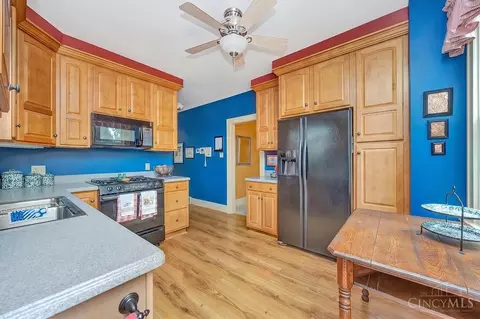 Kitchen - 4917 Zula Ave, Cincinnati, OH 45238 photo 4 of 4