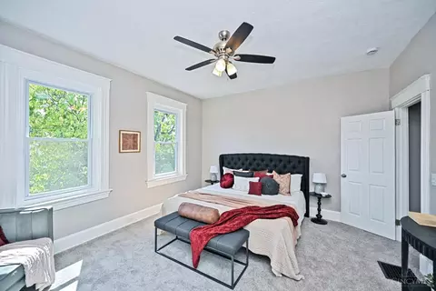 Bedroom - 302 Washington Ave, Saint Bernard, OH 45217 photo 2 of 5