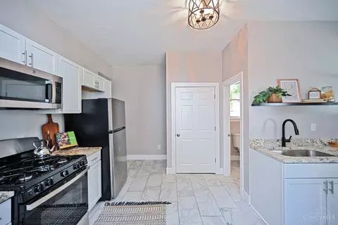 Kitchen - 302 Washington Ave, Saint Bernard, OH 45217 photo 5 of 5