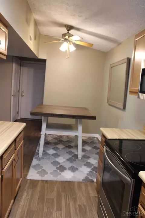 Kitchen - 5757 Cheviot Rd, Cincinnati, OH 45247 photo 1 of 1
