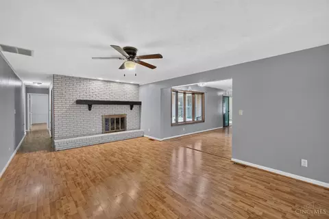 Living - 2317 Rahn Rd, Kettering, OH 45440 photo 5 of 11