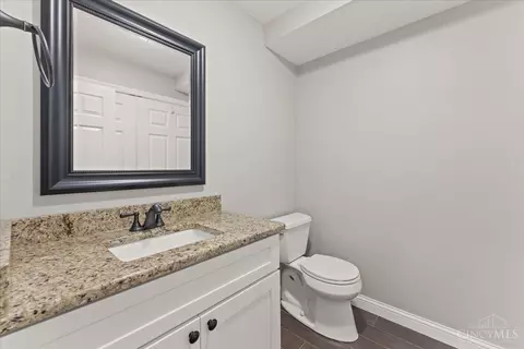 Bath - 485 Park Pl, Cincinnati, OH 45244 photo 5 of 5