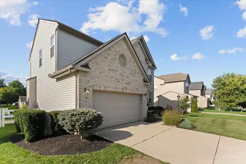 Exterior - 485 Park Pl, Cincinnati, OH 45244 photo 3 of 9