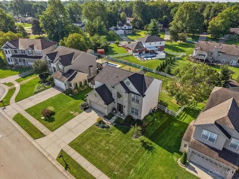 View/Area - 485 Park Pl, Cincinnati, OH 45244 photo 4 of 4