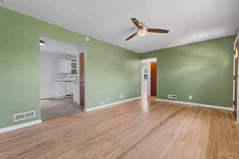 Living - 2361 Galbraith Rd, Cincinnati, OH 45237 photo 3 of 5