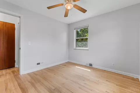 Bedroom - 2361 Galbraith Rd, Cincinnati, OH 45237 photo 5 of 6