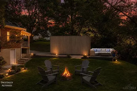 Exterior - 2361 Galbraith Rd, Cincinnati, OH 45237 photo 6 of 12